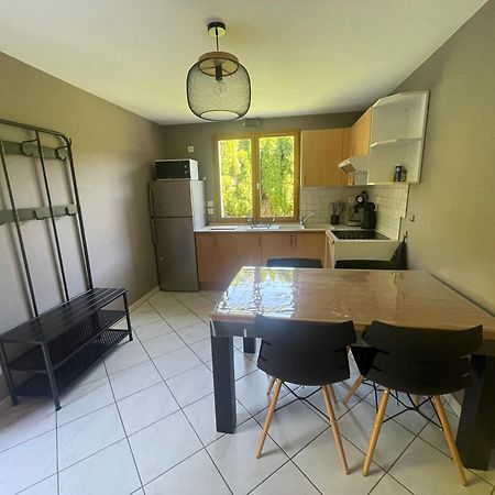 Appartement Entre Lac Et Montagnes Thones Exterior photo