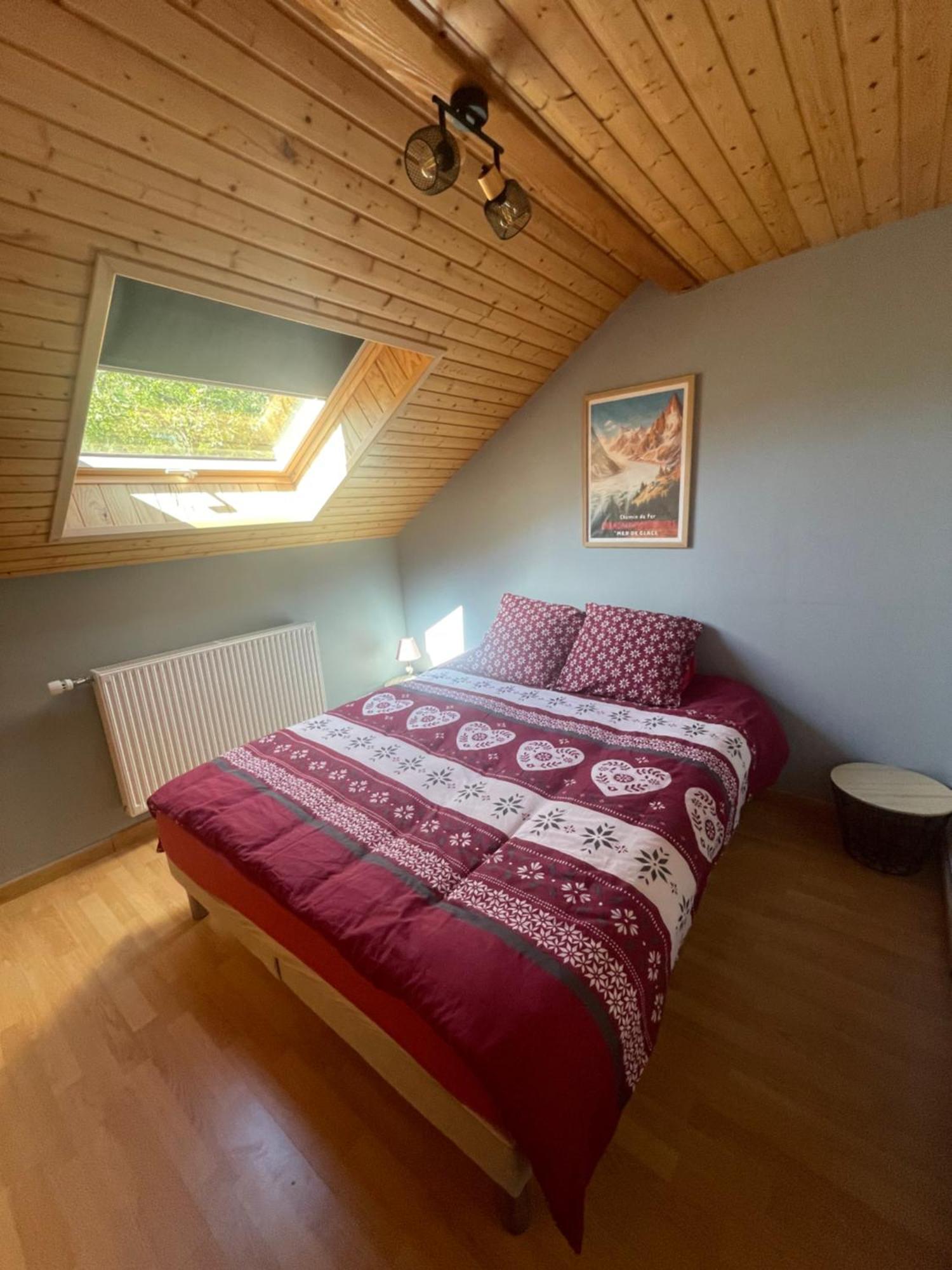 Appartement Entre Lac Et Montagnes Thones Exterior photo